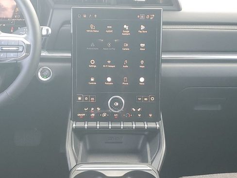 Used 2025 GMC Terrain Elevation AWD/4WD image 15