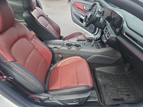 Used 2024 Ford Mustang GT Premium w/ GT Performance Package image 16