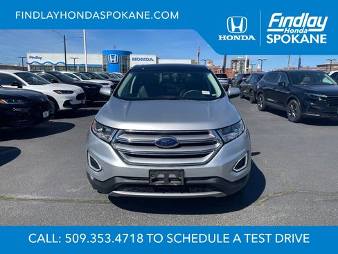 Used 2017 Ford Edge Titanium w/ Equipment Group 301A image 2