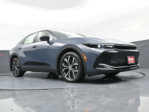 New 2026 Toyota Crown XLE image 21