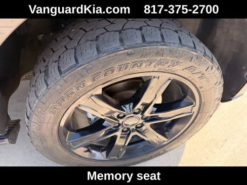 Used 2021 Ford Expedition Limited AWD/4WD image 11