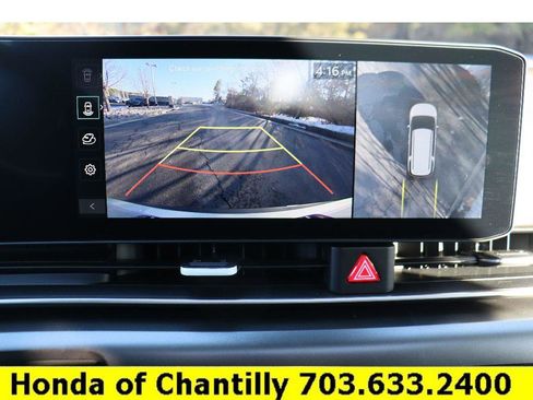 Used 2026 Kia Carnival SX w/ SX Dark Edition Package image 15