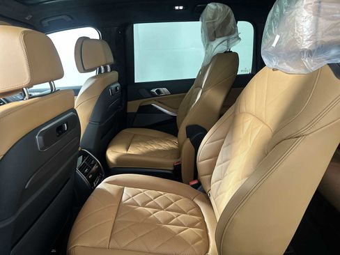 New 2026 BMW X7 xDrive40i image 19