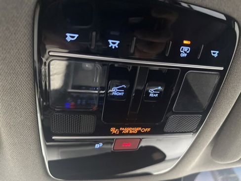 Used 2024 Hyundai Santa Fe Limited image 24