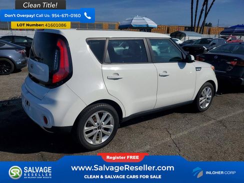 Used 2018 Kia Soul + image 4