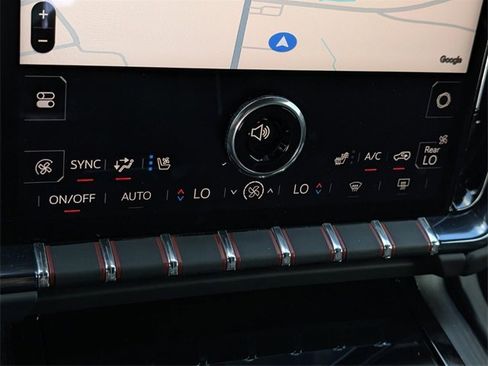 Used 2025 GMC Yukon AT4 Ultimate image 22