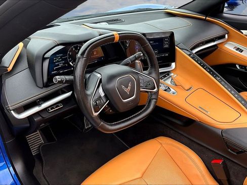 Used 2023 Chevrolet Corvette Stingray Preferred Conv w/ 2LT RWD image 17