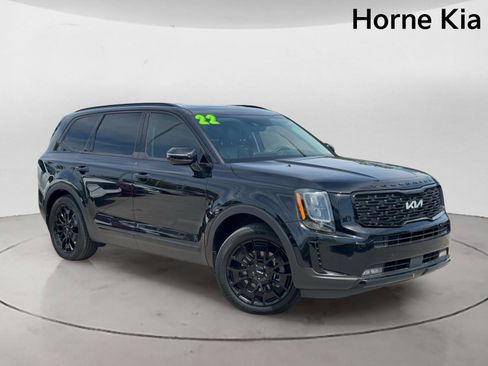 Certified 2022 Kia Telluride SX w/ SX Prestige Package AWD/4WD image 2