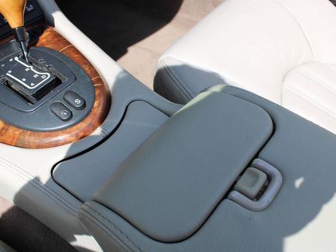 Used 2000 Jaguar XK8 Convertible RWD image 26