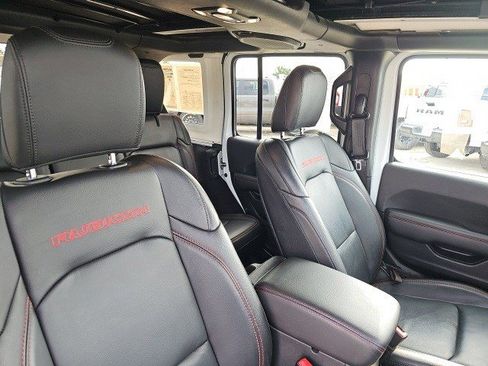 Used 2021 Jeep Wrangler Unlimited Rubicon image 12