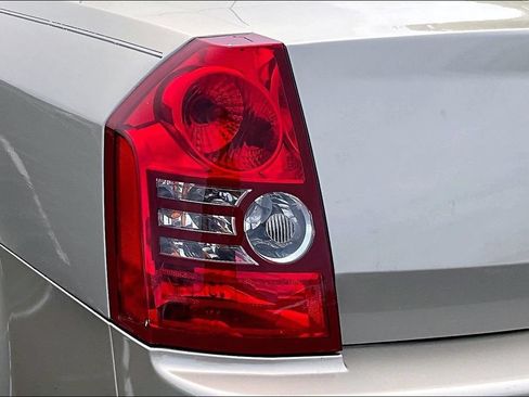 Used 2008 Chrysler 300 Touring RWD image 28