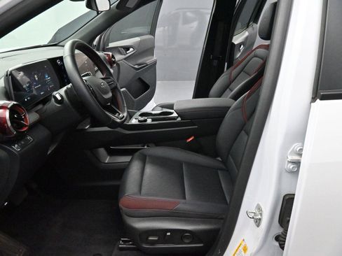 Used 2025 Chevrolet Equinox RS FWD image 14