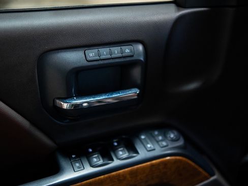 Used 2014 Chevrolet Silverado 1500 High Country w/ High Country Premium Package image 40