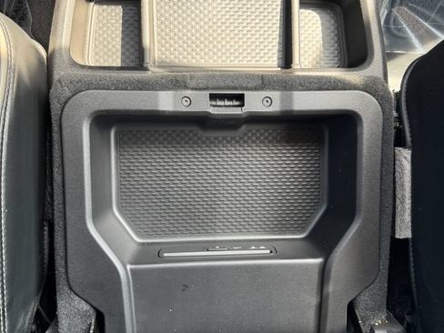 Used 2019 RAM 1500 Laramie AWD/4WD image 33