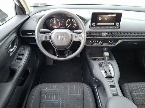 Certified 2025 Honda HR-V LX image 8