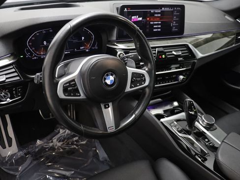 Used 2023 BMW 530i xDrive w/ M Sport Package AWD/4WD image 6