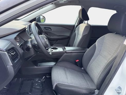 Used 2022 Nissan Rogue S FWD image 9