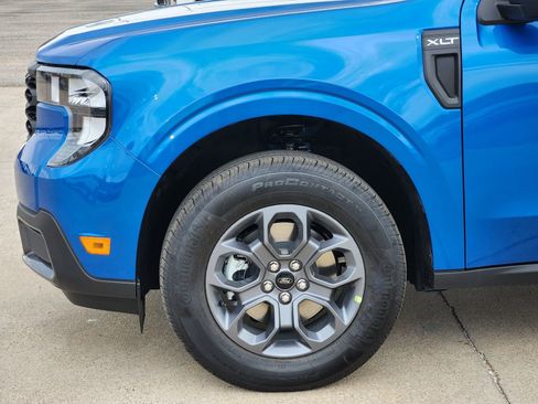 New 2026 Ford Maverick XLT FWD image 9