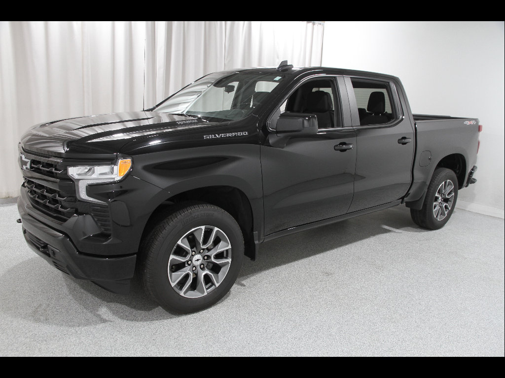 Certified 2024 Chevrolet Silverado 1500 RST AWD/4WD image 3