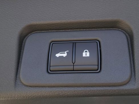 New 2026 Nissan Rogue Platinum AWD/4WD image 16