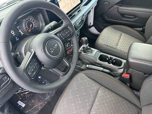 New 2026 Jeep Gladiator Mojave image 10