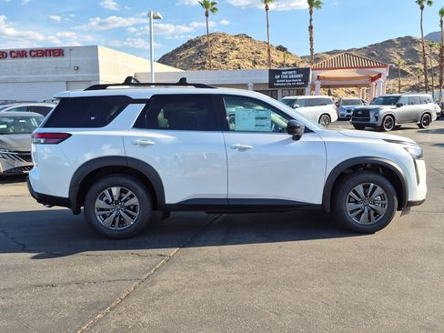 New 2026 Nissan Pathfinder SV w/ Cargo Package FWD image 5
