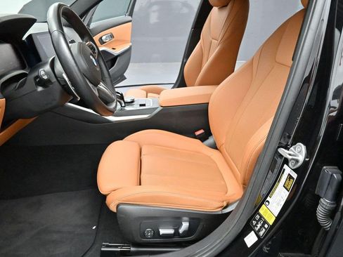 Used 2022 BMW 330i xDrive Sedan w/ M Sport Package AWD/4WD image 12