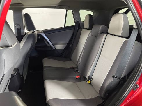 Used 2015 Toyota RAV4 XLE FWD image 13