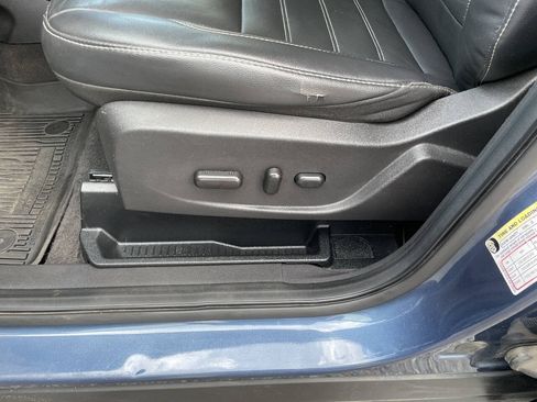 Used 2018 Ford Escape Titanium AWD/4WD image 23