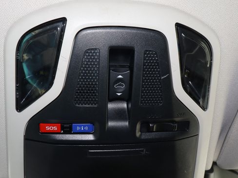 Used 2024 Subaru Outback Touring XT image 32