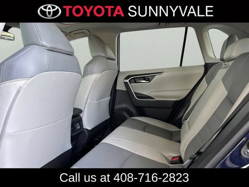 Used 2021 Toyota RAV4 XLE Premium AWD/4WD image 5