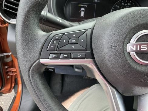Used 2022 Nissan Kicks SV w/ Interior Electronics Package FWD image 25