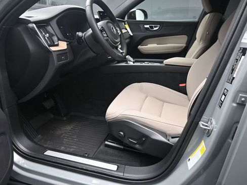 New 2026 Volvo XC60 B5 Core w/ Protection Package Premier image 17