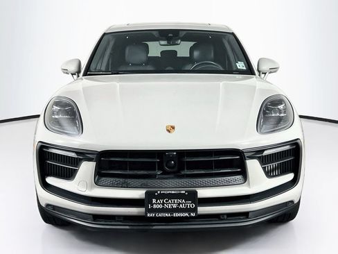 Certified 2024 Porsche Macan S AWD/4WD image 6