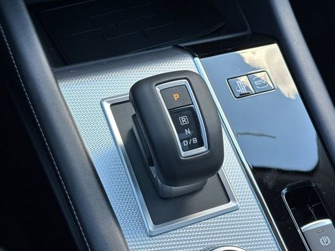 New 2025 Mitsubishi Outlander 4WD Plug-In Hybrid image 22