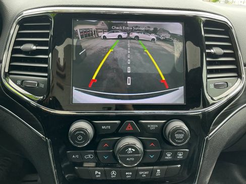Used 2020 Jeep Grand Cherokee Limited w/ Trailer Tow Group IV AWD/4WD image 26