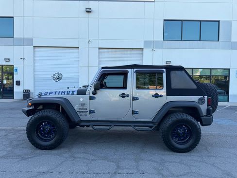 Used 2017 Jeep Wrangler Unlimited Sport w/ Quick Order Package 24S image 7