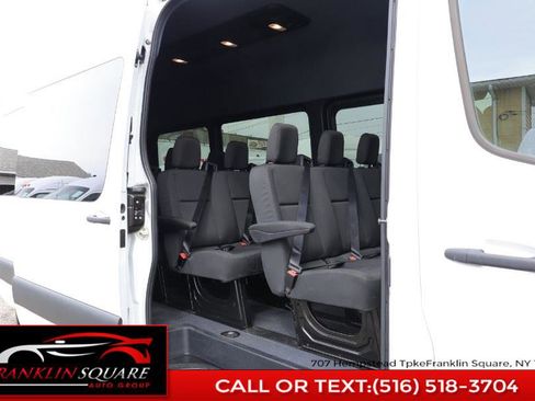 Used 2025 Mercedes-Benz Sprinter 2500 image 18