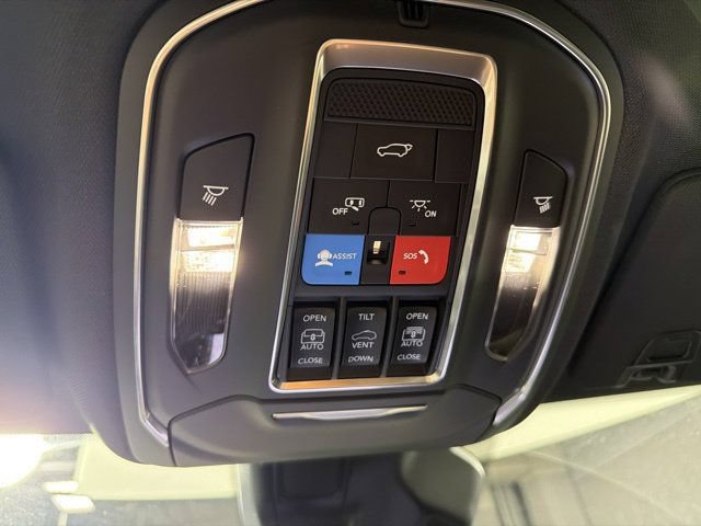 New 2026 Jeep Grand Cherokee Limited w/ Trailer Tow Package AWD/4WD image 27