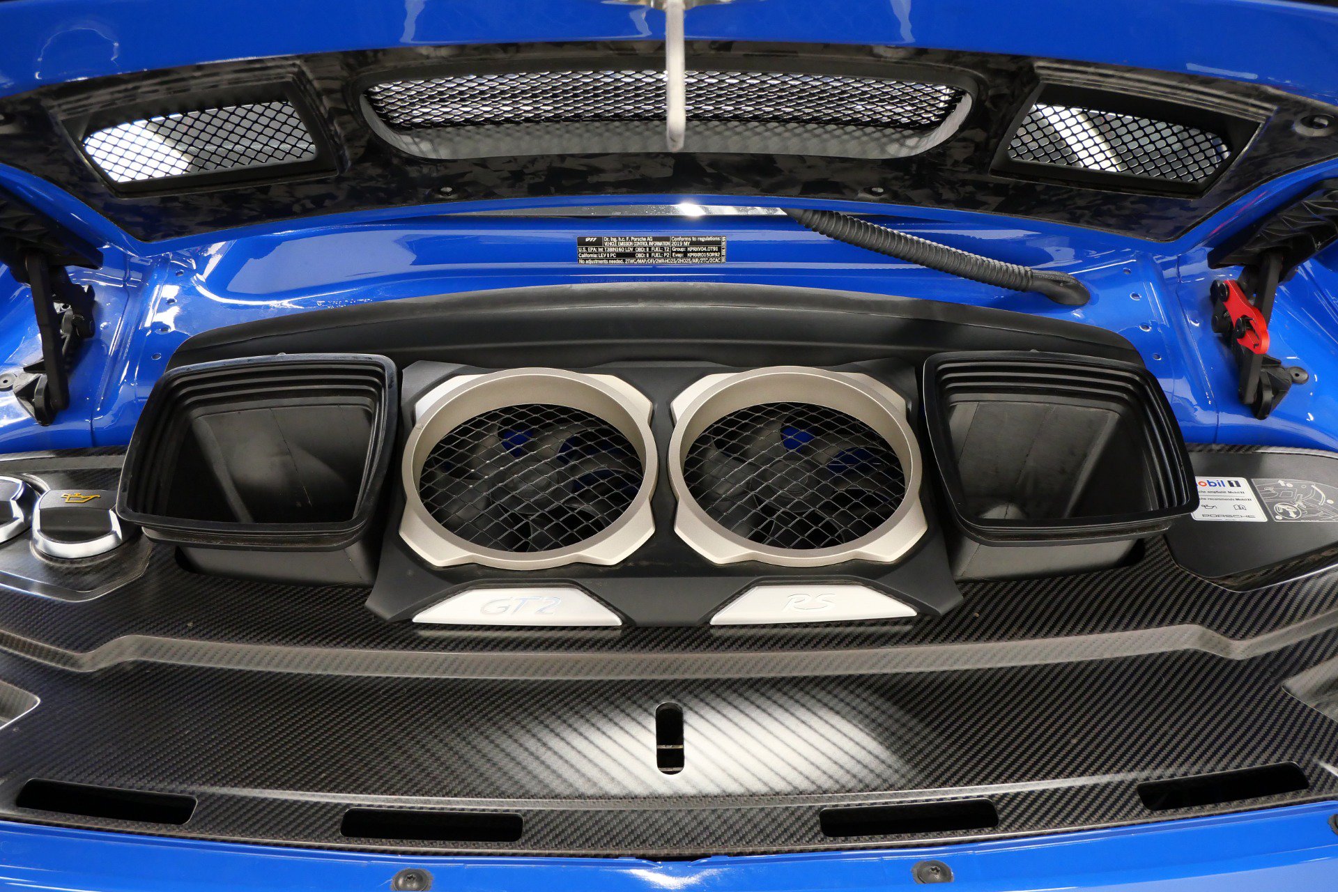 Used 2019 Porsche 911 GT2 RS RWD image 12