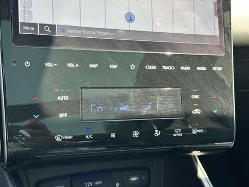 Used 2023 Hyundai Tucson Limited w/ Cargo Package AWD/4WD image 30