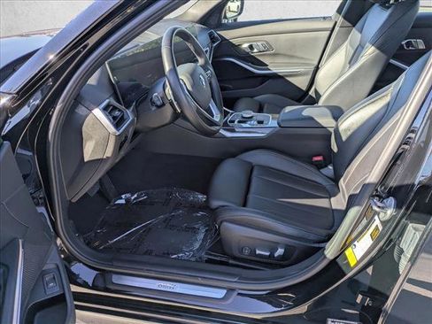 Used 2023 BMW 330i Sedan w/ Driving Assistance Package image 17