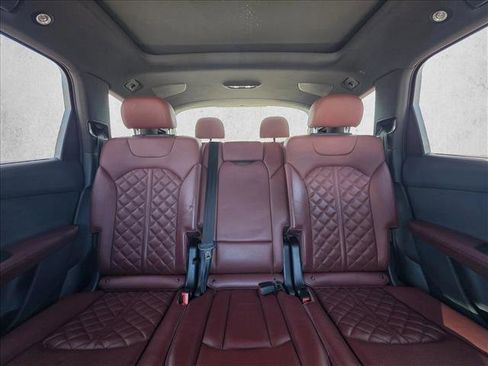 Used 2023 Audi SQ7 Prestige w/ Prestige Package image 16