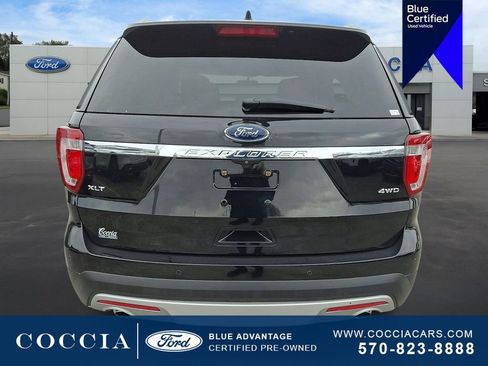 Certified 2017 Ford Explorer XLT w/ Equipment Group 202A image 5