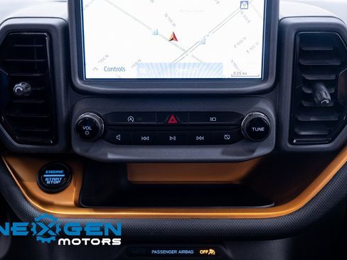 Used 2023 Ford Bronco Sport Badlands image 13