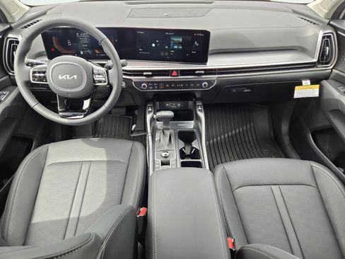 New 2025 Kia Sorento S w/ Panoramic Sunroof Package image 16