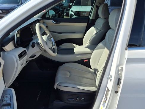 Used 2023 Hyundai Palisade Limited FWD image 10