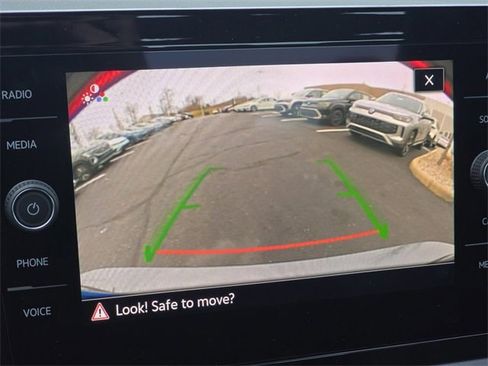 New 2026 Volkswagen Jetta SE image 4