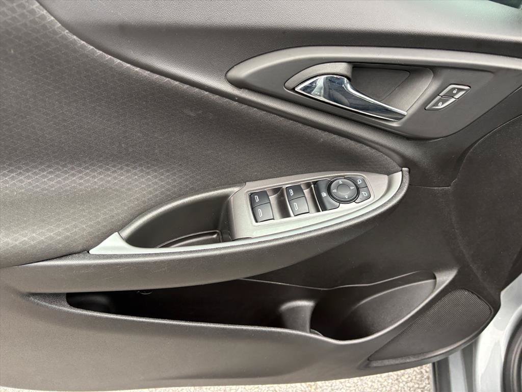 Used 2025 Chevrolet Malibu LT FWD image 23