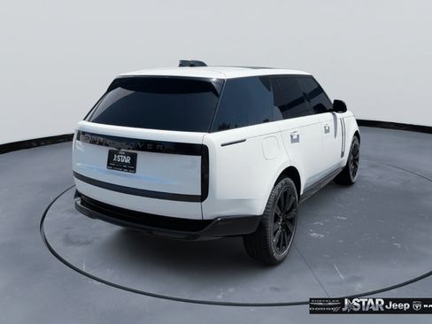 Used 2025 Land Rover Range Rover SE AWD/4WD image 5